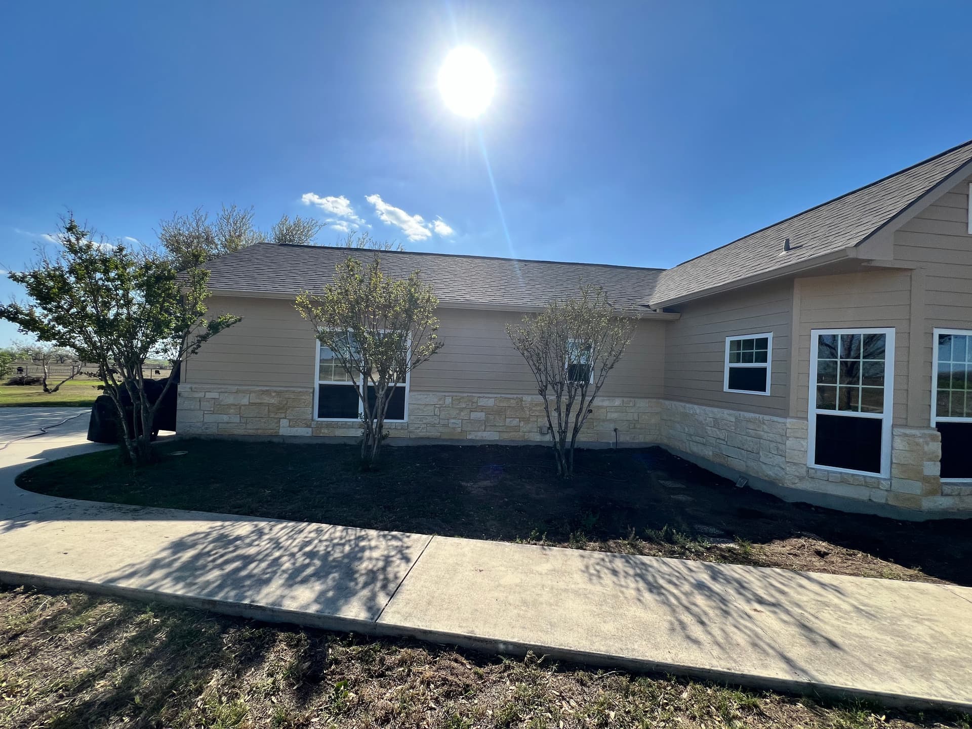 Gallery photos for Home Makeover with New Exterior Paint and Windows: Image #2