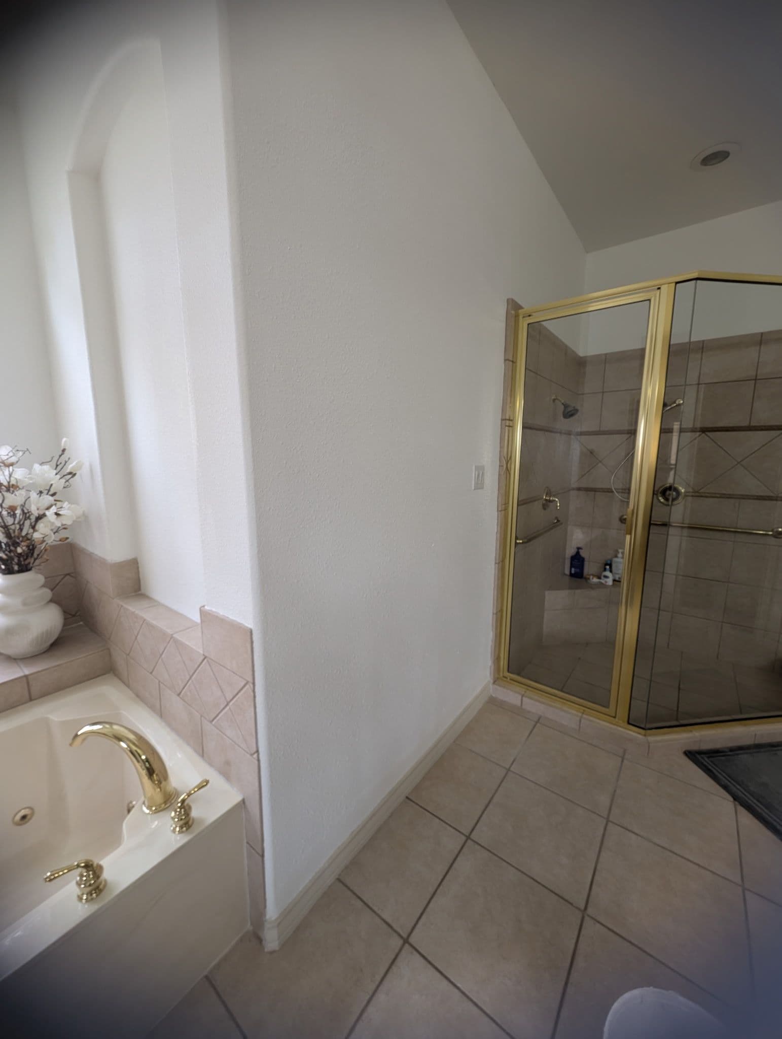 Gallery photos for Bathroom and Room Upgrades with Stiefvater Construction Services: Image #4