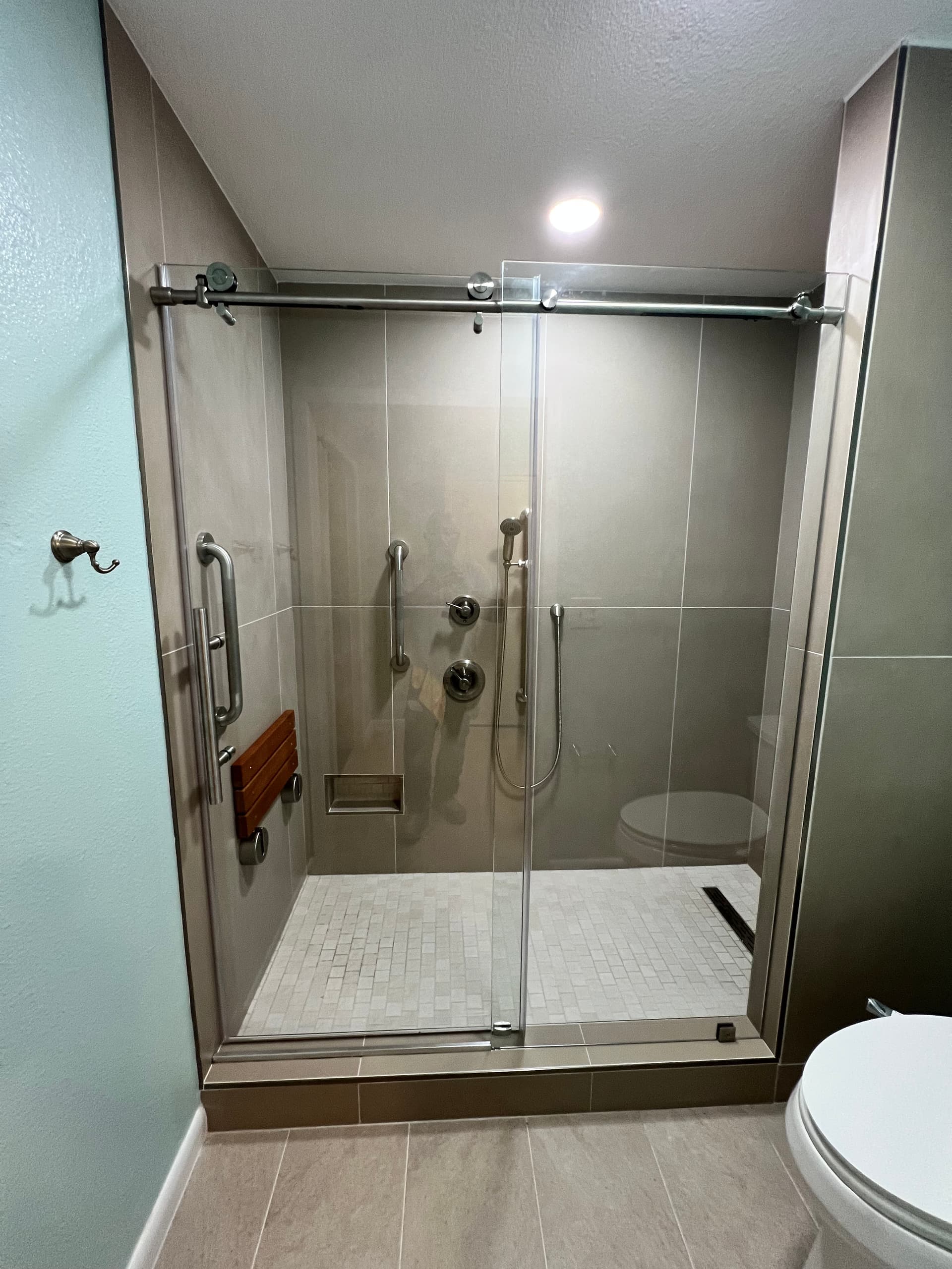 Gallery photos for Master Suite Bathroom Remodel With Custom Porcelain Shower: Image #6