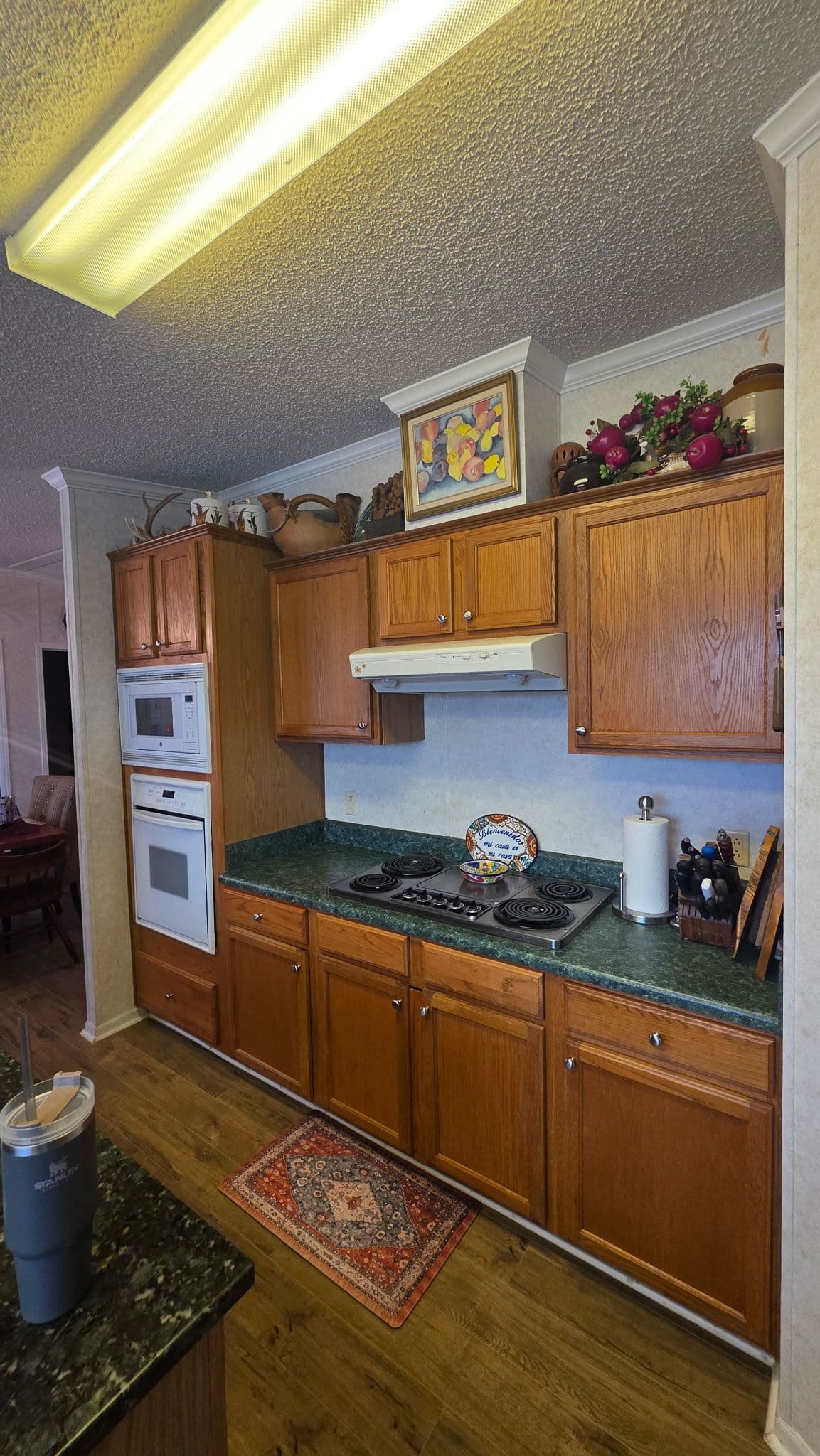 Gallery photos for Carpet to Laminate Flooring Plus a Full Kitchen Refresh: Image #5