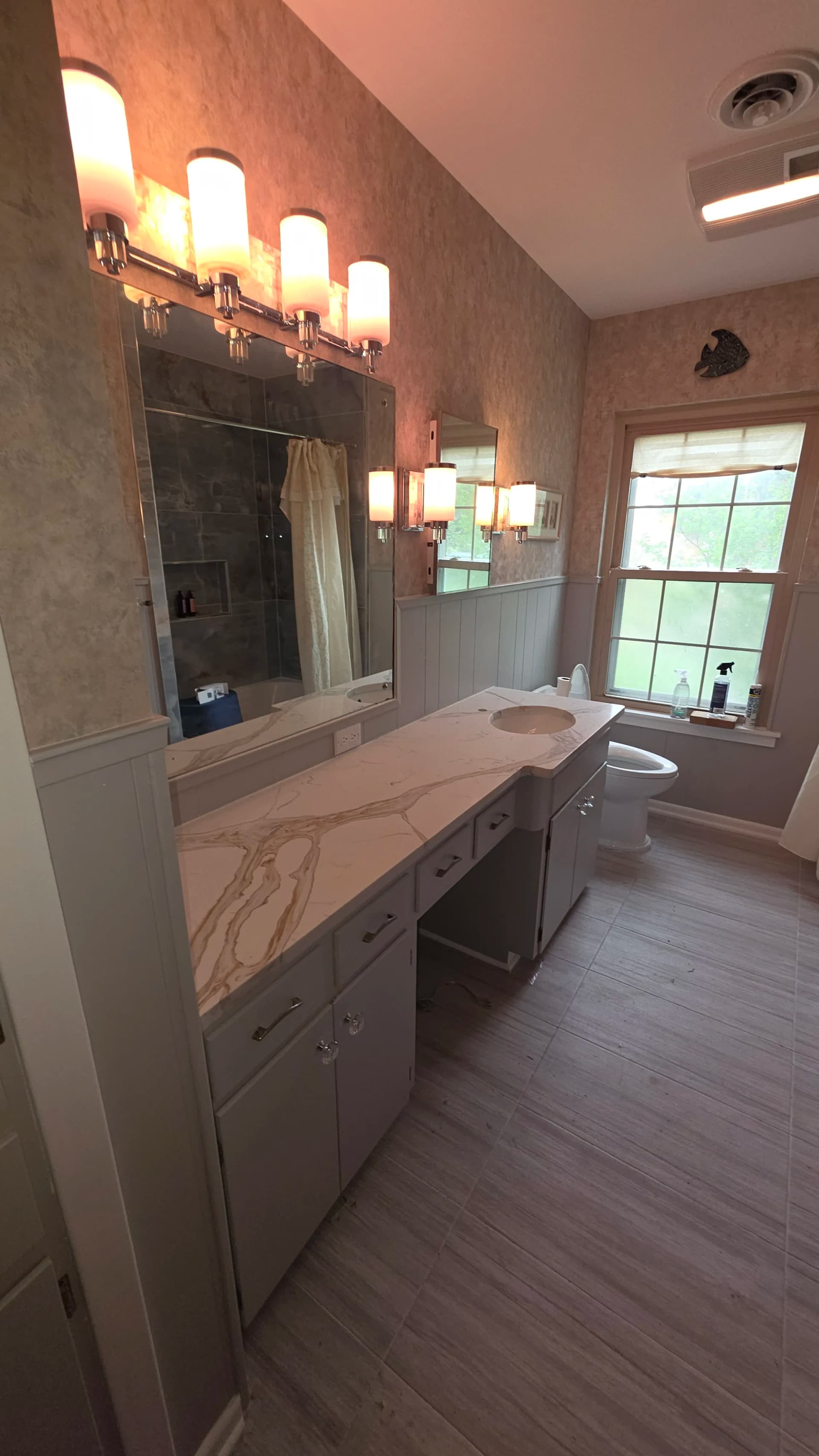 Gallery photos for Full Home Renovation - Two Bathrooms, Kitchen, Flooring and More: Image #4