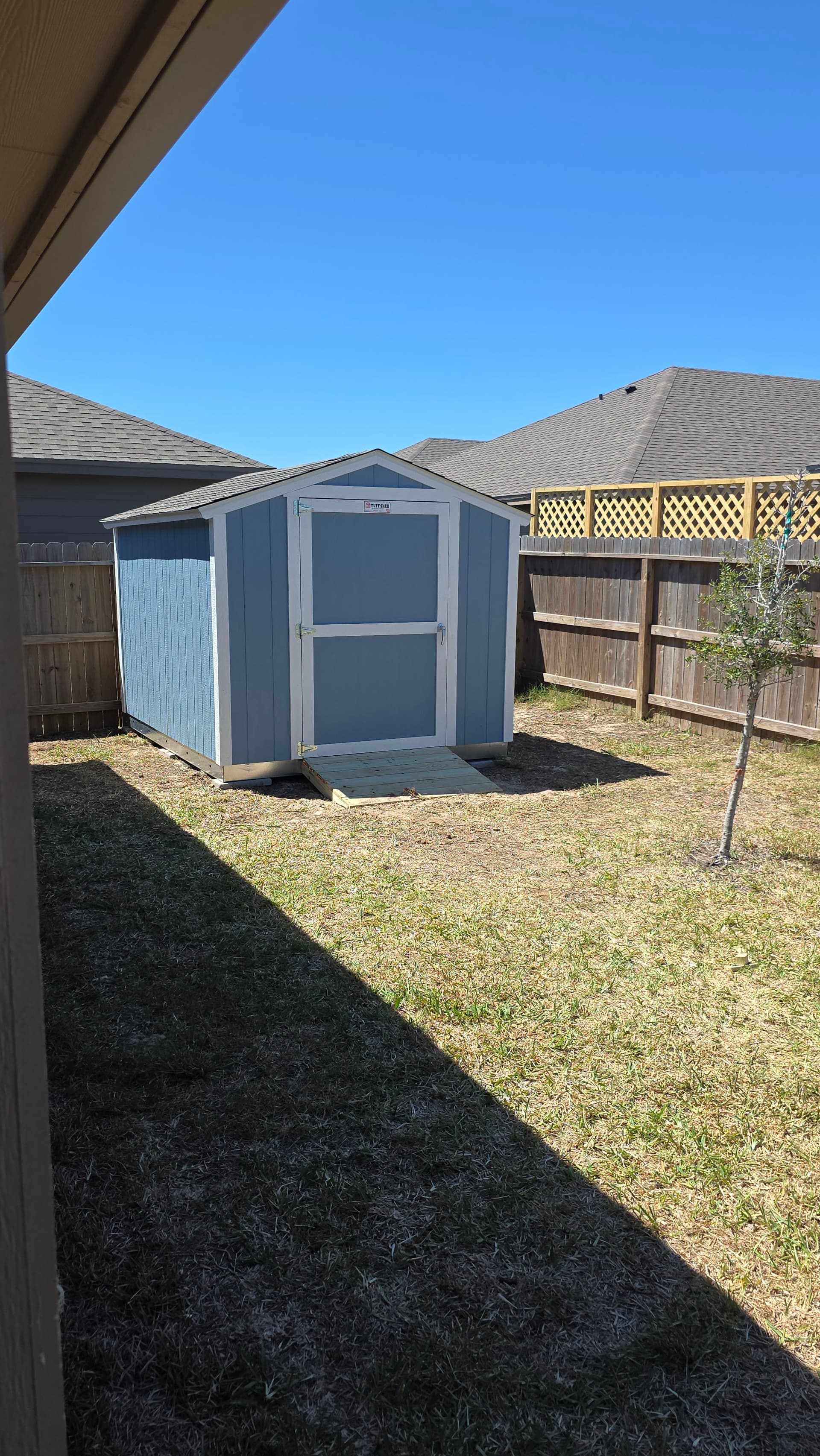 Gallery photos for Custom Blue Shed with Easy Access Ramp: Image #4