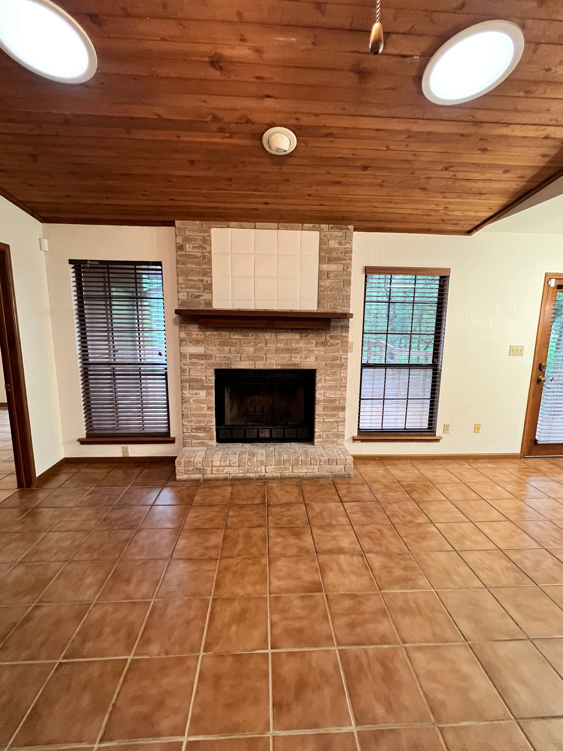 Gallery photos for Make-Ready Home Refresh With Paint, Lighting, and Bathroom Upgrades: Image #2