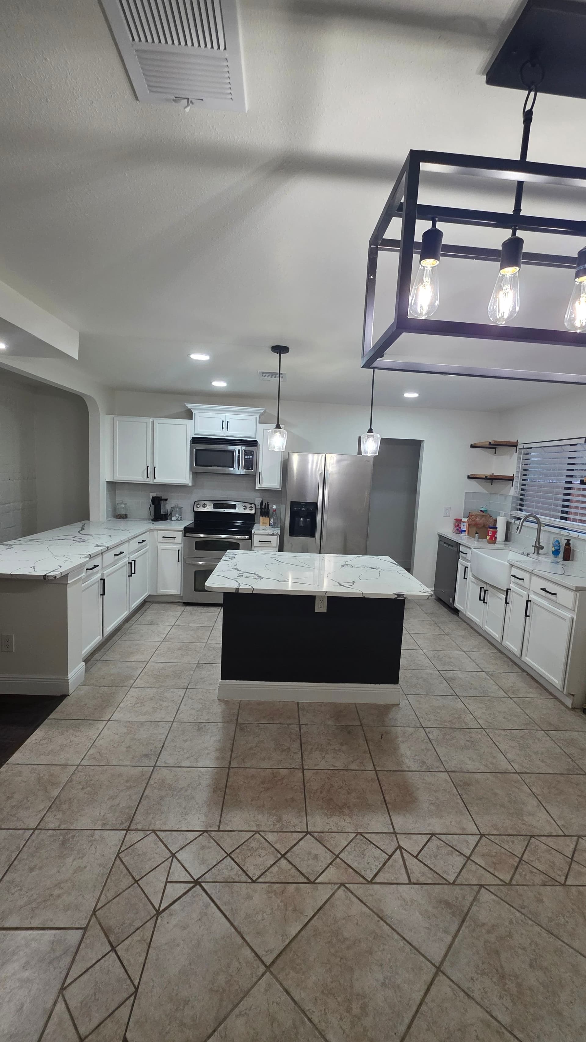 Kitchen Makeover with Quartz Countertops