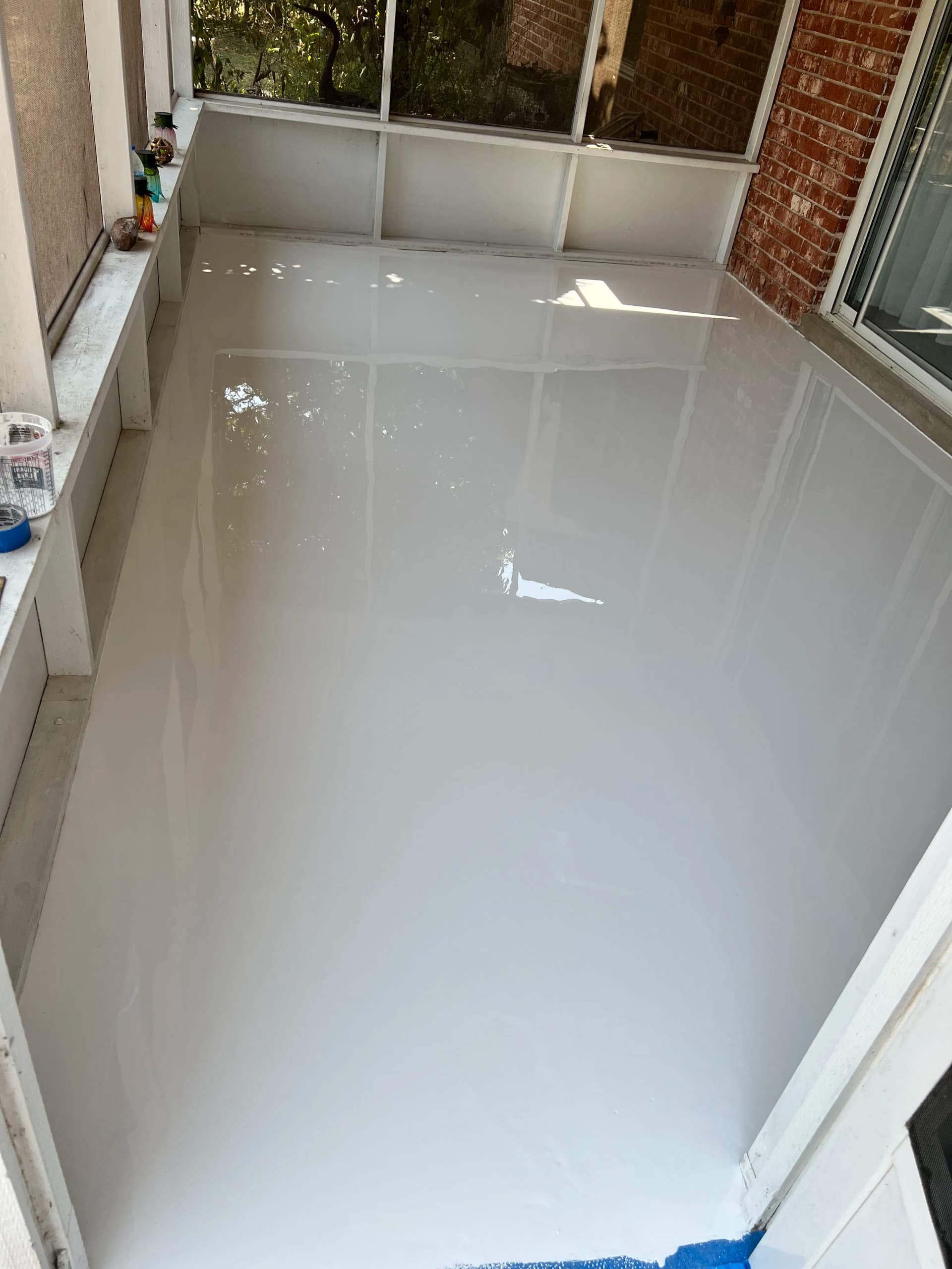 Gallery photos for Metallic Epoxy Floor Upgrade on a Screened-In Porch: Image #1